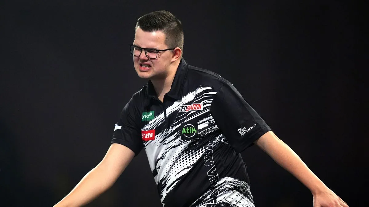 Van Veen's Dartitis Led to Cheating Claim and Tears