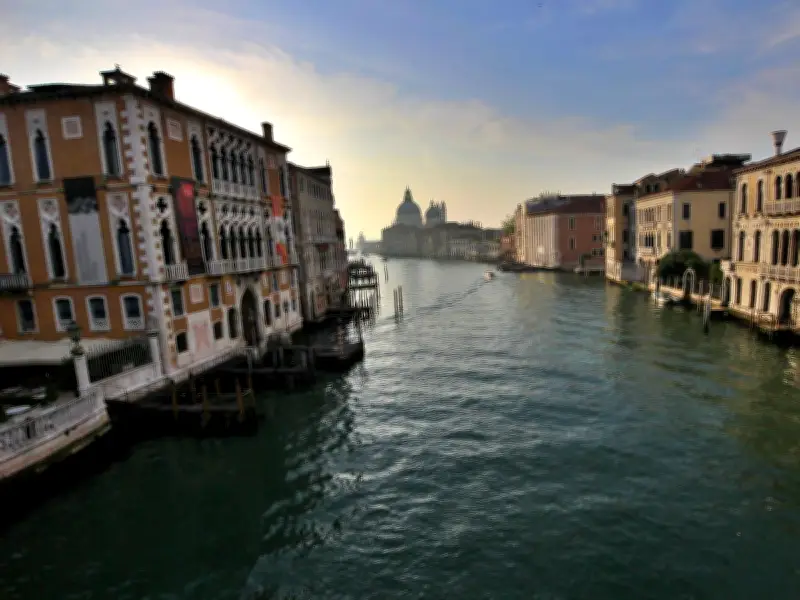 Venice Mayor Proposes £43 Tourist Tax to Combat Overtourism