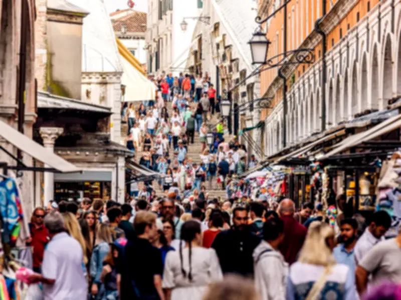 Venice Tourists Face £43 Daily Charge as New Mayor Plans Fee Hike