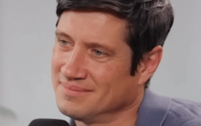 Vernon Kay Pays Emotional On-Air Tribute to Trevor Nelson Amid Radio 2 Health Break