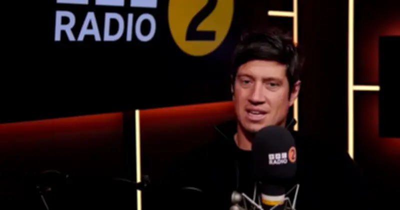 Vernon Kay relieved as Family Fortunes buzzers replaced by Ten to the Top quiz mentions
