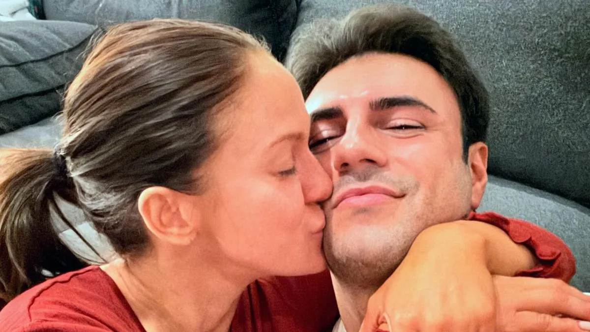Vicky Pattison Shows Off New Engagement Ring After Theft