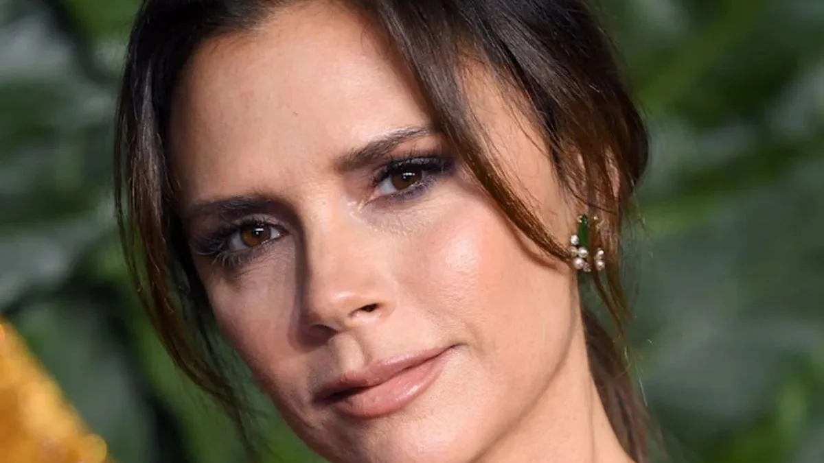 Victoria Beckham Eye Makeup Bundle Saves Nearly £20