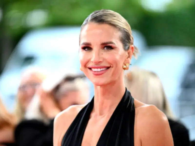 Vogue Williams Tracks Down Troll Sending 'Awful Stuff' – Savage Payback