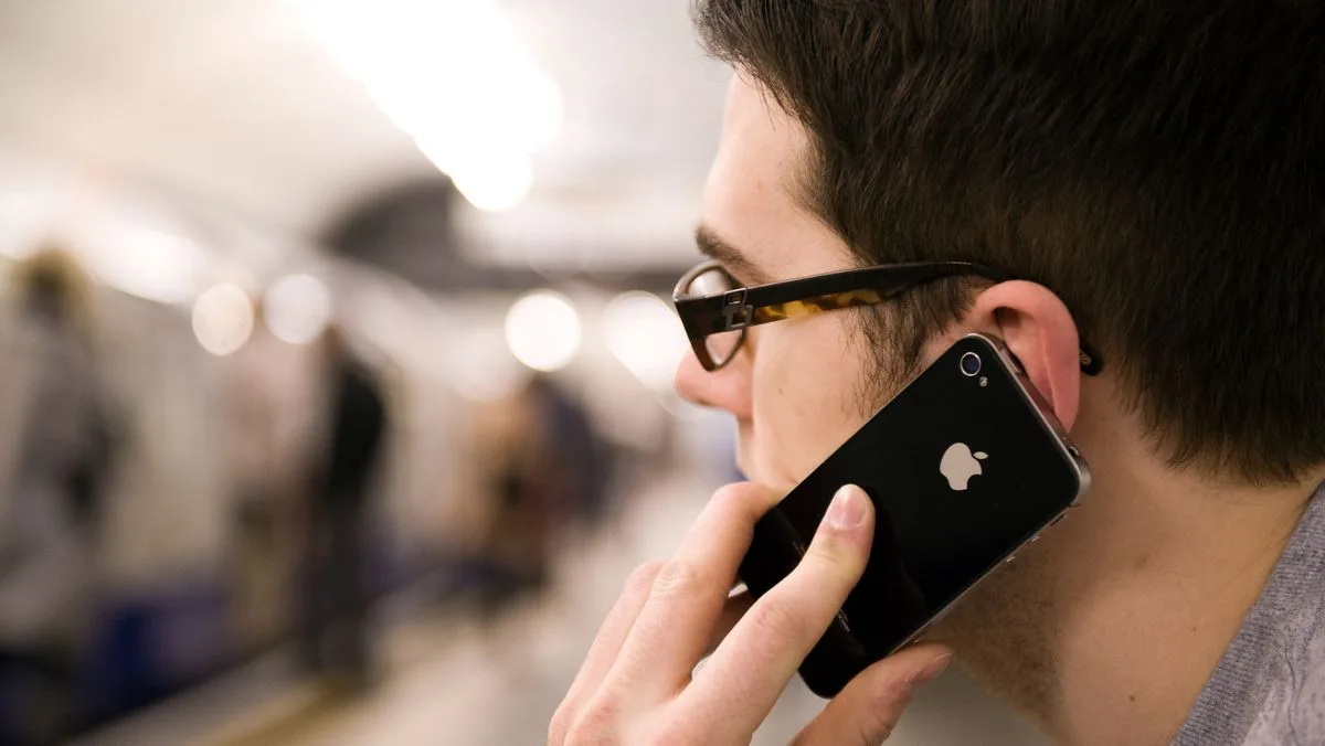 AI Voice Cloning Scam: One Call Could Drain Your Bank Account