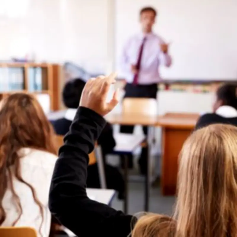 Wales offers £20k golden hello to train as teacher in shortage subjects