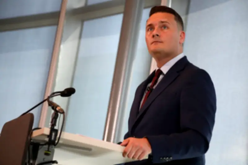 Wes Streeting Claims Enough Support to Trigger Labour Leadership Contest Against Starmer