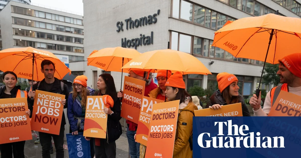 NHS Bosses Urge Wes Streeting and BMA to Accept Mediation in Doctor Pay Dispute