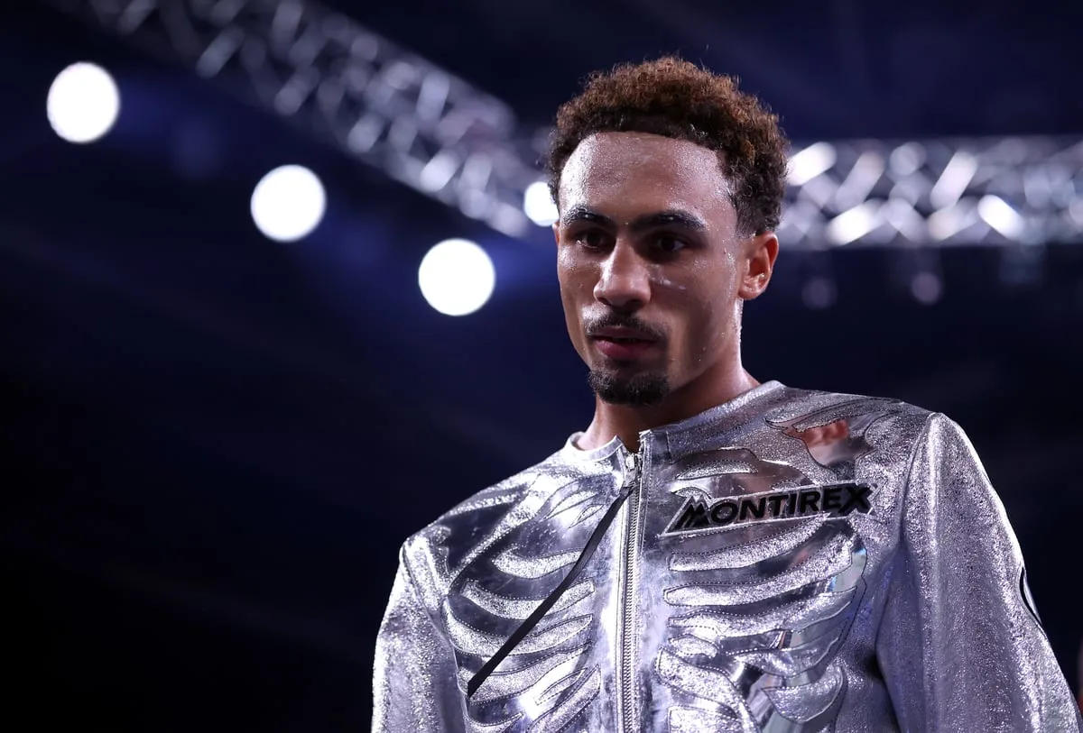 Whittaker vs Suarez: Fight Time, Undercard, and How to Watch Tonight