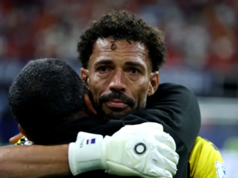 Who Is Cape Verde Goalkeeper Vozinha? Age, Career, and Spain Draw Tears