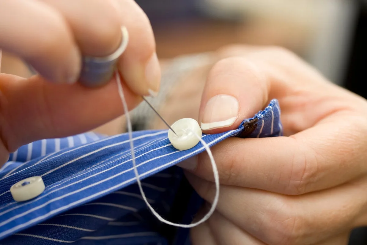 Why Buttons and Zippers Differ by Gender in Clothing