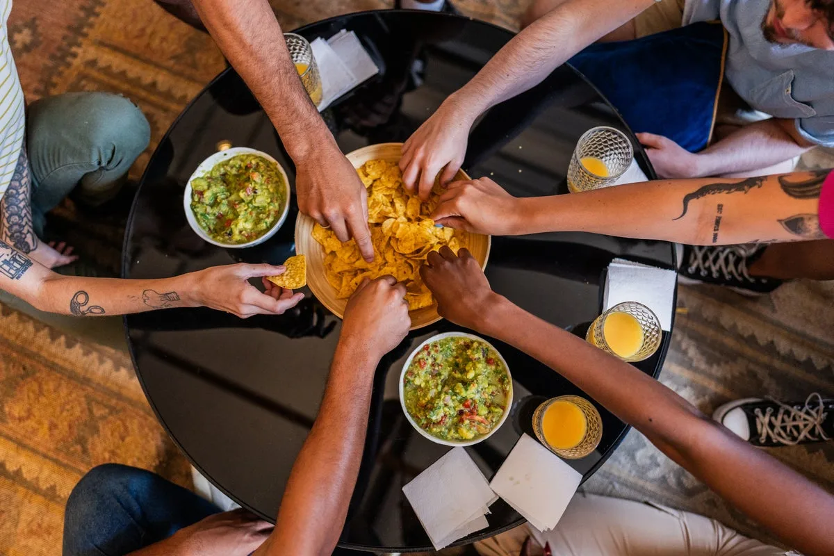 Why you can't stop snacking: brain and environment factors