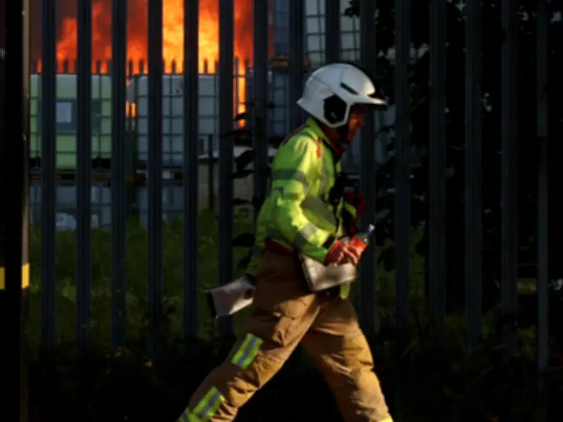 Widnes Recycling Centre Fire Declared Major Incident, 20 Fire Engines Deployed