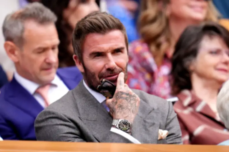 Wimbledon 2024: Sunny Start with Thousands Enjoying Tennis and Champagne