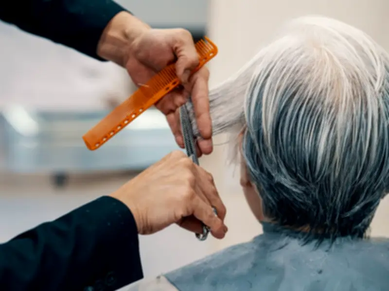 Woman, 61, Embraces Grey Hair and Looks 15 Years Younger