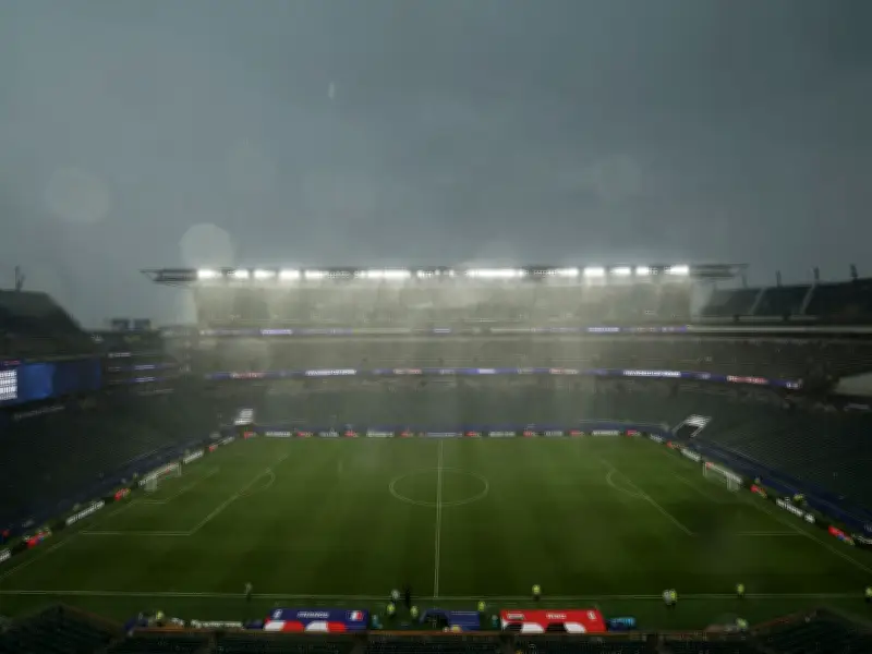 World Cup 2026: France vs Iraq Suspended by Lightning, Delay Rules Explained
