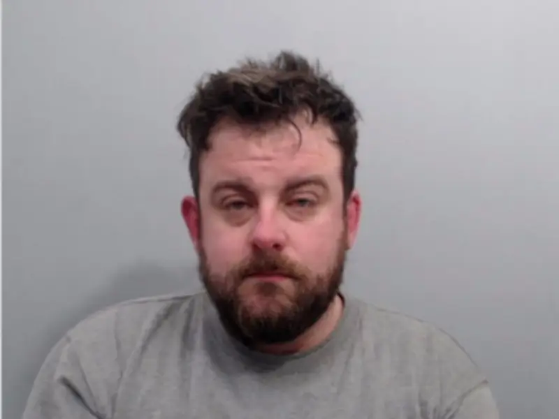 YouTuber who killed pregnant girlfriend 'living in terror' in prison