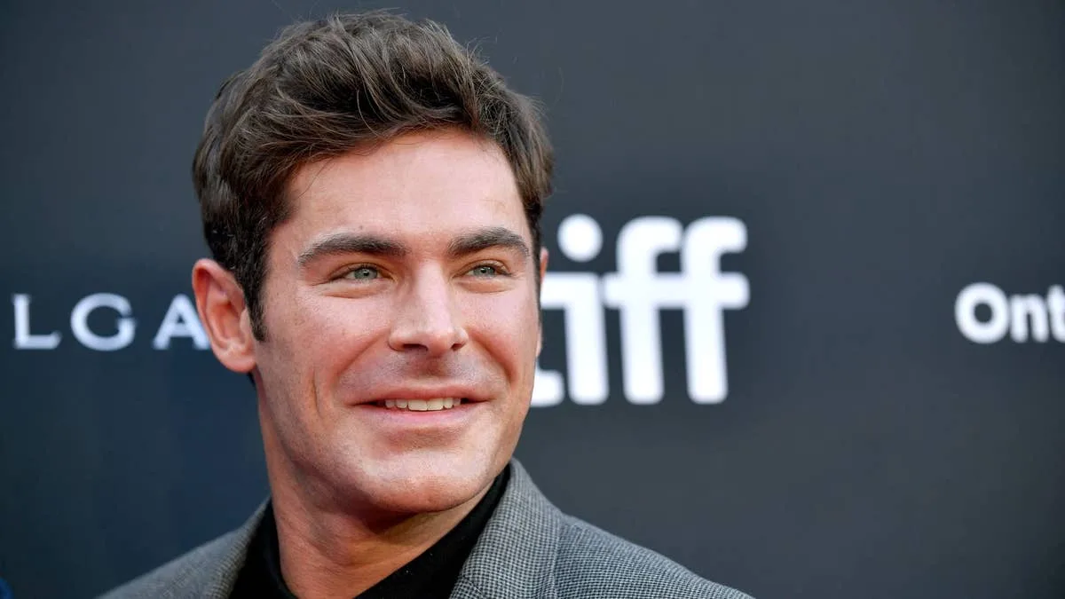 Zac Efron Debuts Bleached Blonde Hair on Italian Holiday