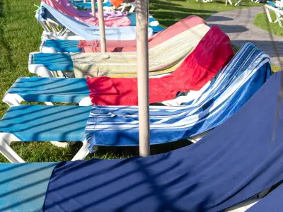 Holidaymaker Films 'Sunbed Wars' at 2am in Lanzarote Resort, Calls It 'Absolute Madness'