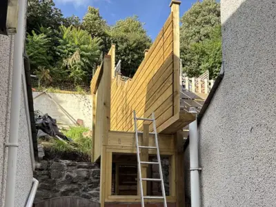 Homeowner Ordered to Tear Down 8ft 'Bridge of Sighs' Staircase After Neighbours Complain