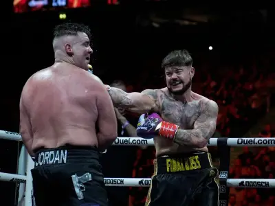 Ibiza Final Boss Beats Jordan McCann in Farce Boxing Fight on Fury vs Hall Card