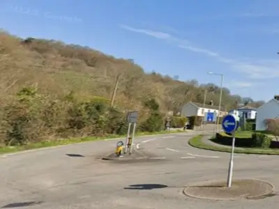 Man Injured in A473 Crash Near Llantrisant; Road Closed for Hours