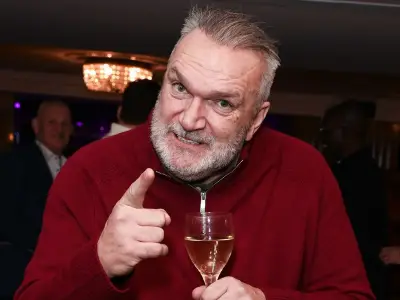 Neil Ruddock: Heart stopped three times after surgeon Googled operation