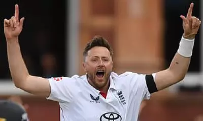 Ollie Robinson's Triple-Wicket Maiden Revives England at Lord's