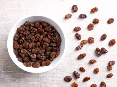 Raisins vs Sultanas: Key Differences Between Dried Fruits Explained