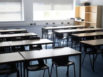 Red Warning Heatwave Forces Over 100 School Closures in UK