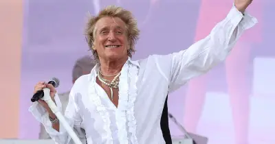 Rod Stewart Leaves BBC Viewers Distracted During Glastonbury Repeat