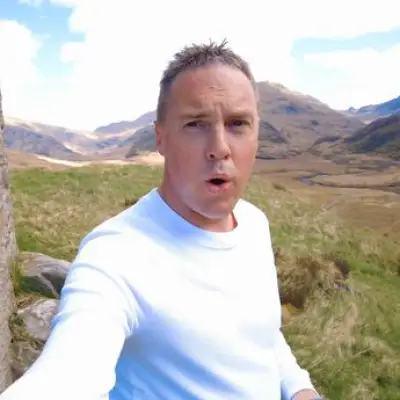 Vlogger's Epic Journey to Remote Scottish Highlands Airbnb