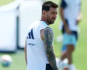 Argentine TV Host Resigns After Falsely Reporting Lionel Messi Father Death