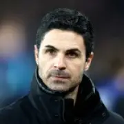 Arsenal receive £17m offer for Leandro Trossard after Arteta agrees sale