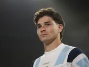 Arsenal Unlikely to Sign Julian Alvarez as He Eyes Barcelona Move