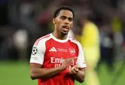 Arsenal's Timber Suffers ACL Injury, Out for Season