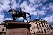 Bank Rate-Setter Taylor Urges ‘Extended Hold’ for Interest Rates