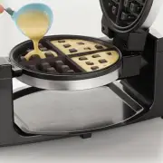 Bella Rotating Waffle Maker: £31.49, Perfect Waffles Every Time, 100+ Sold