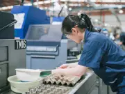 Bending at Work in Early Pregnancy Raises Miscarriage Risk 36%
