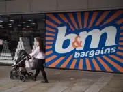 B&M's £18 Hollywood LED Table Mirror for Flawless Makeup
