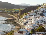 British Toddler Dies Days After Being Found in Canary Islands Hotel Pool