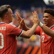 Che Adams eager to end lonely Euros slog with Shankland partnership at World Cup