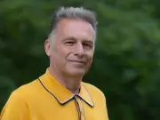Chris Packham Urges Supermarkets to End Male Chick Culling