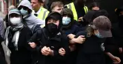 Clashes in Oxford as Tommy Robinson Speaks at Debating Society