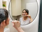 Dentist Reveals Optimal Time to Brush Teeth for Enamel Protection