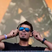 DJ Afrojack Cheats Death as Metal Blade Smashes Car Windscreen