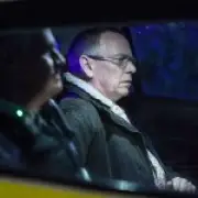 EastEnders: Chelsea horrified as Ian approaches injured Jordan