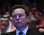 Elon Musk Becomes World's First Trillionaire After SpaceX IPO