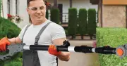 Game-Changer Extendable Hedge Trimmer Lets Gardeners Ditch Ladders