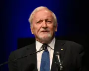 Gareth Evans Calls Aukus One of Australia's Worst Policy Decisions